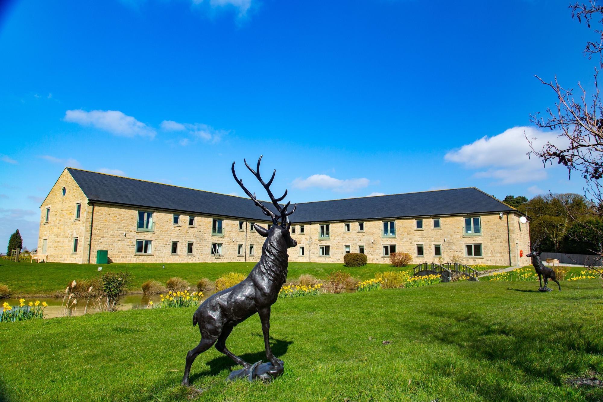 Peak Edge Hotel Chesterfield Exterior foto